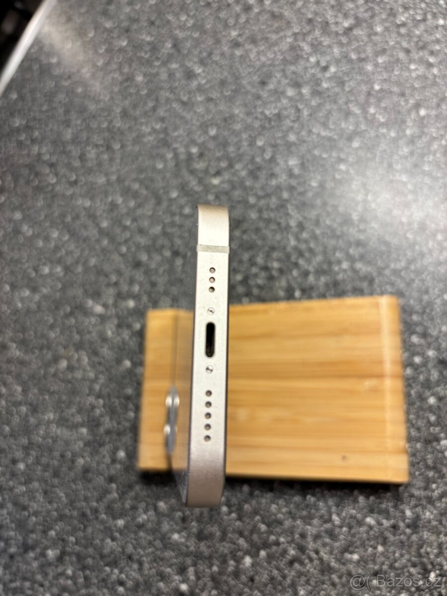 iPhone 13 128GB stříbrný - 9