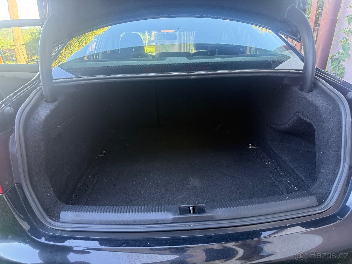 Audi a4b8 - 9