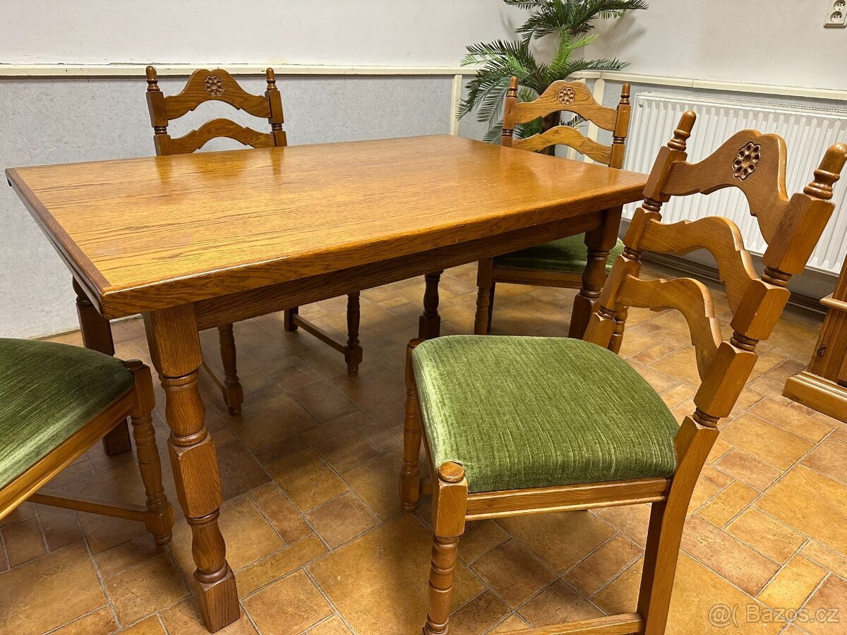 Rustikální jídelní set. Rozkládací stůl + 4 židle. - 9