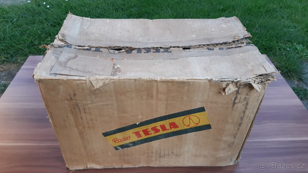 Elektronkové bateriové rádio TESLA 3101B - 9