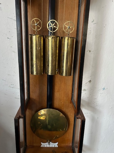 Nástěnné čtvrťové hodiny. - 9