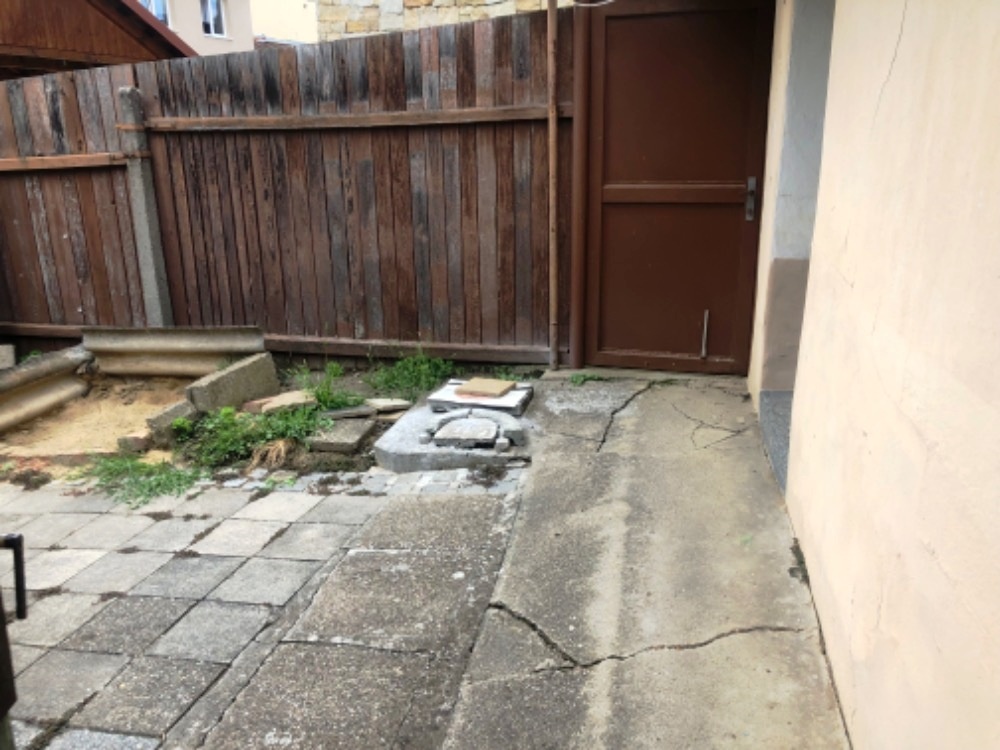 Rod. dům 2+1 UHERSKÝ BROD - ÚJEZDEC - 9