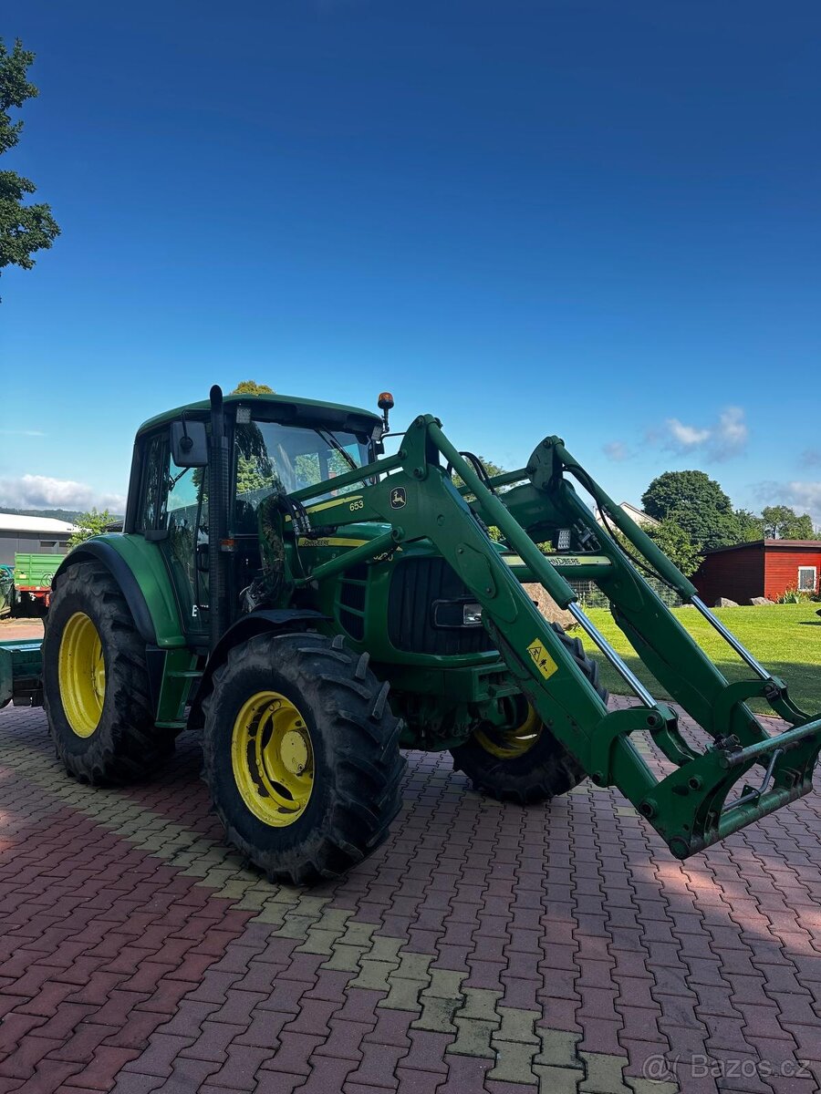 Traktor JOHN DEERE 6230 s čelním nakladačem - 9