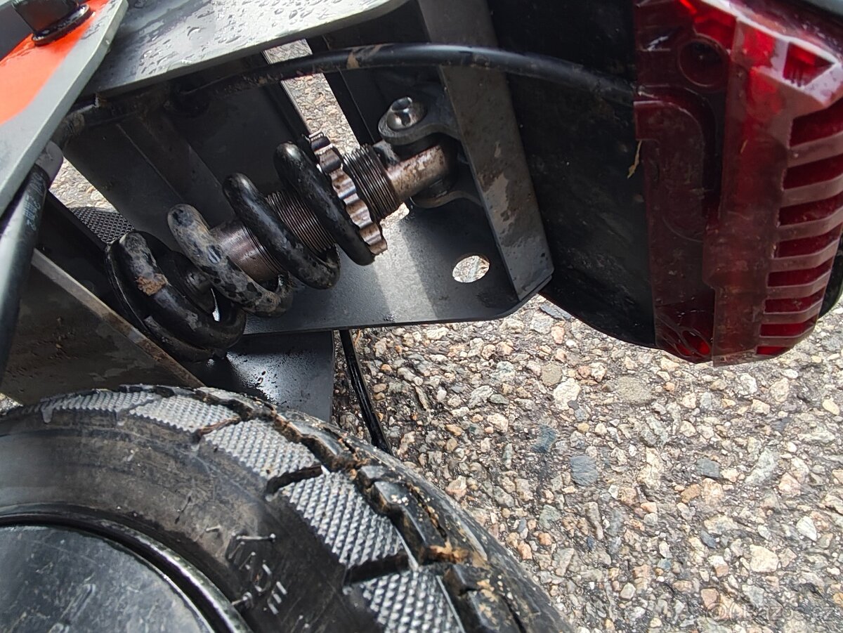 Elektrokoloběžka kukirinG2 2025 - 9