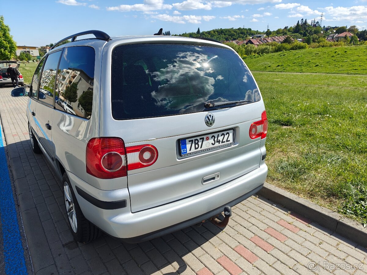 Sharan 2008 benzín 110kW 186tis.km STK 07/2027 - 9