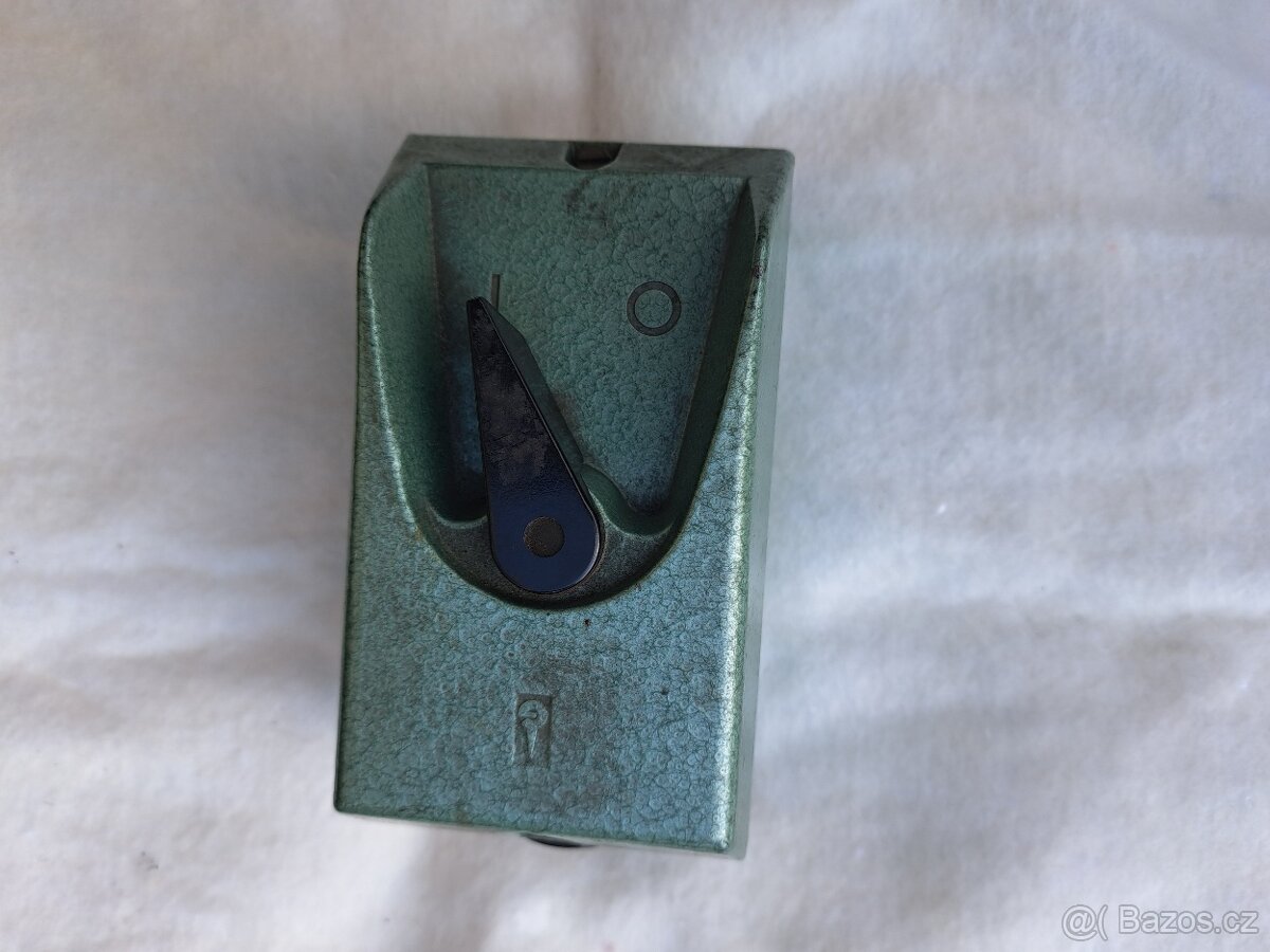 Instalační materiál - 9