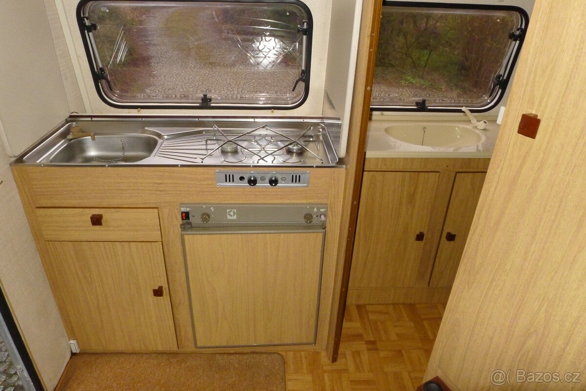 Prodám karavan AVENTO Master 350 L - 9