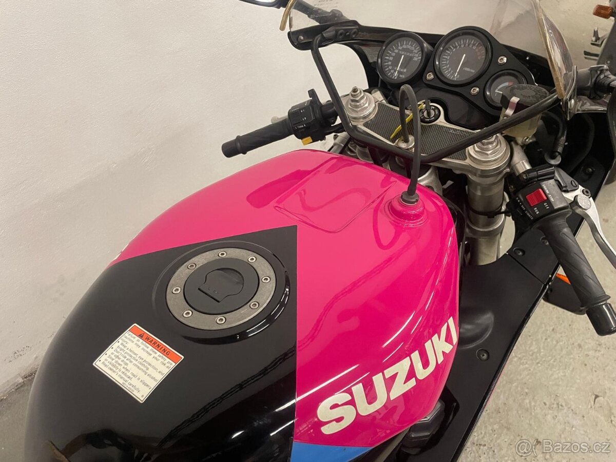 Suzuki GSXR 1992 - 93 - sběratelský stav - 9