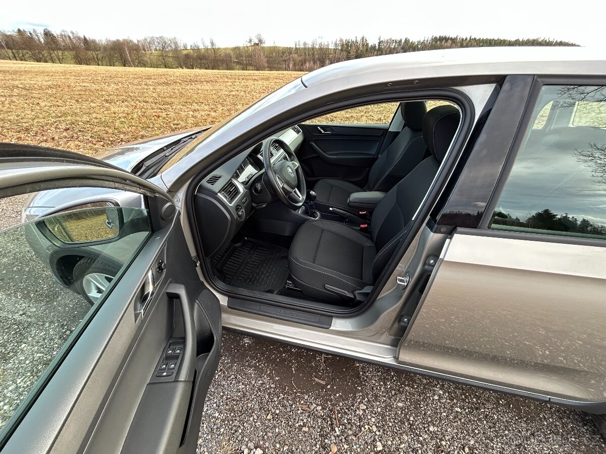 Prodám Škoda Rapid Scout 1.2 TSI - 9