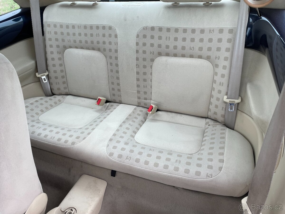 Volkswagen NewBeetle 1.6i 74kW Rok 2000 Náhradní díly - 9