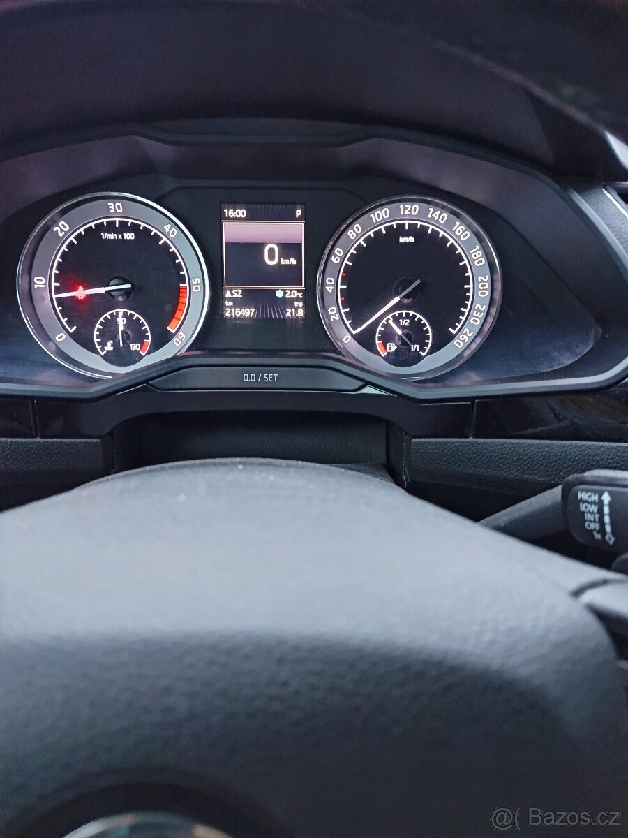 Prodám škoda Superb 2.0 TDI dsg 140 kw - 9