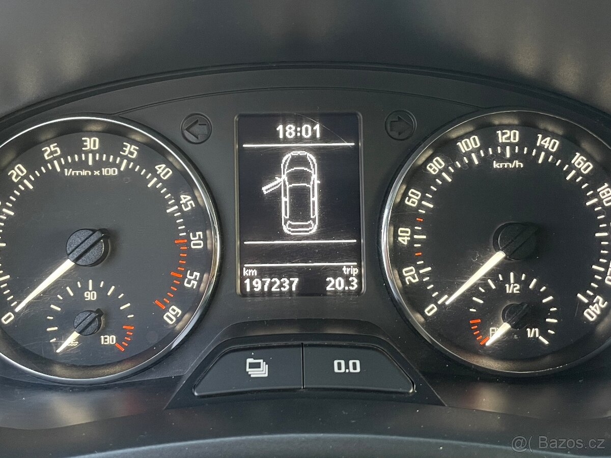 Škoda Roomster 1.6 tdi 66 Kw rv 2012 - 9