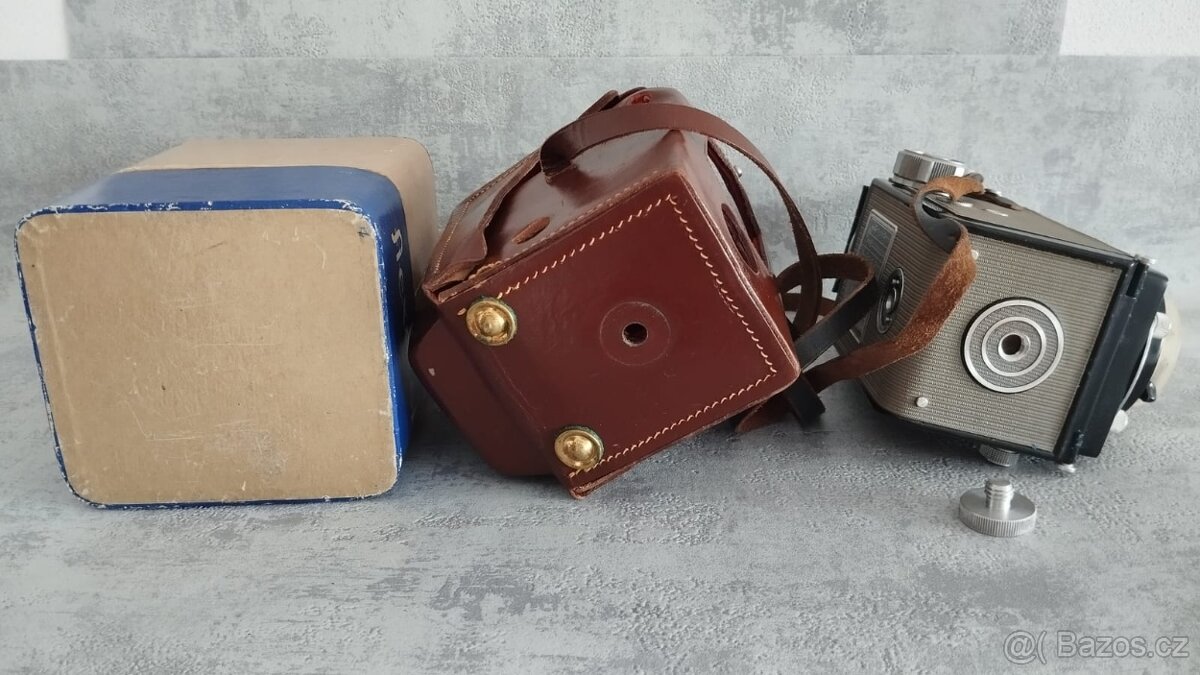 Starý pěkný fotoaparát Flexaret VI automat s příslušenstvím - 9