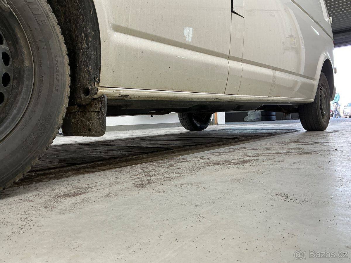 VW T5 Transporter 2.0TDI,LONG,2011,klima,tažné. - 9