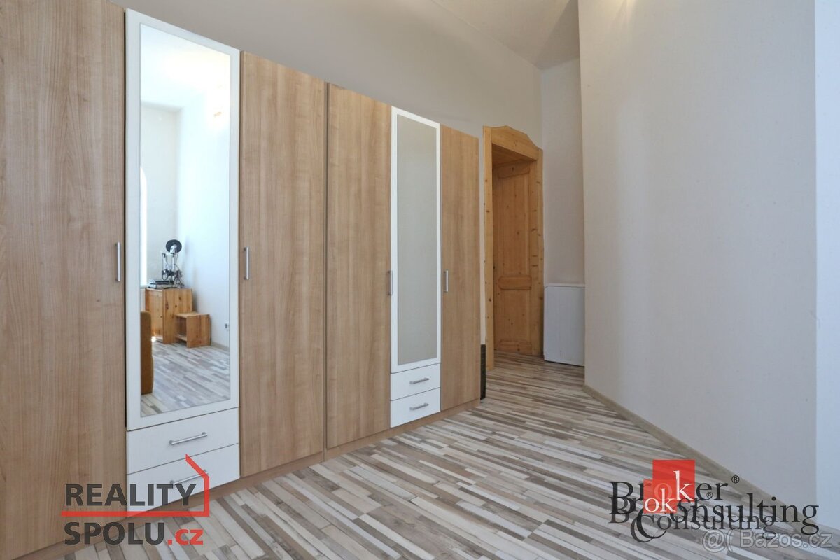 Prodej, komerční/činžovní dům, 1000 m2, Legií 1865, 40747 Va - 9