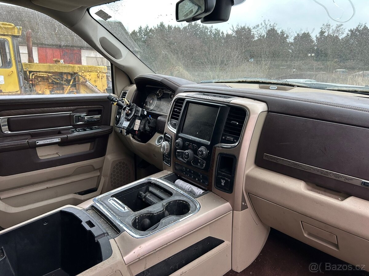 Dodge RAM 1500 Longhorn 2017 náhradní díly - 9