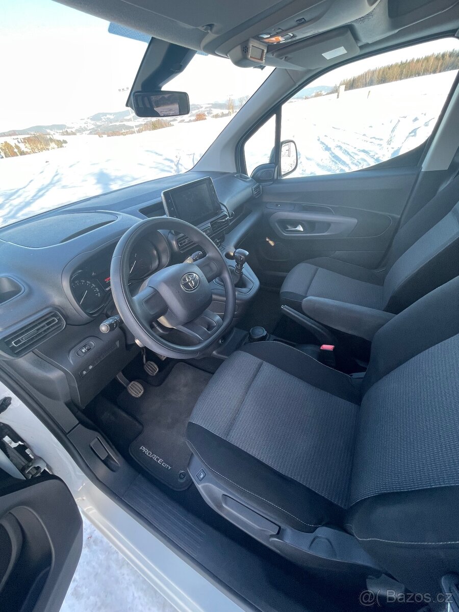 Toyota Proace City Verso 1.5 7 míst - 9