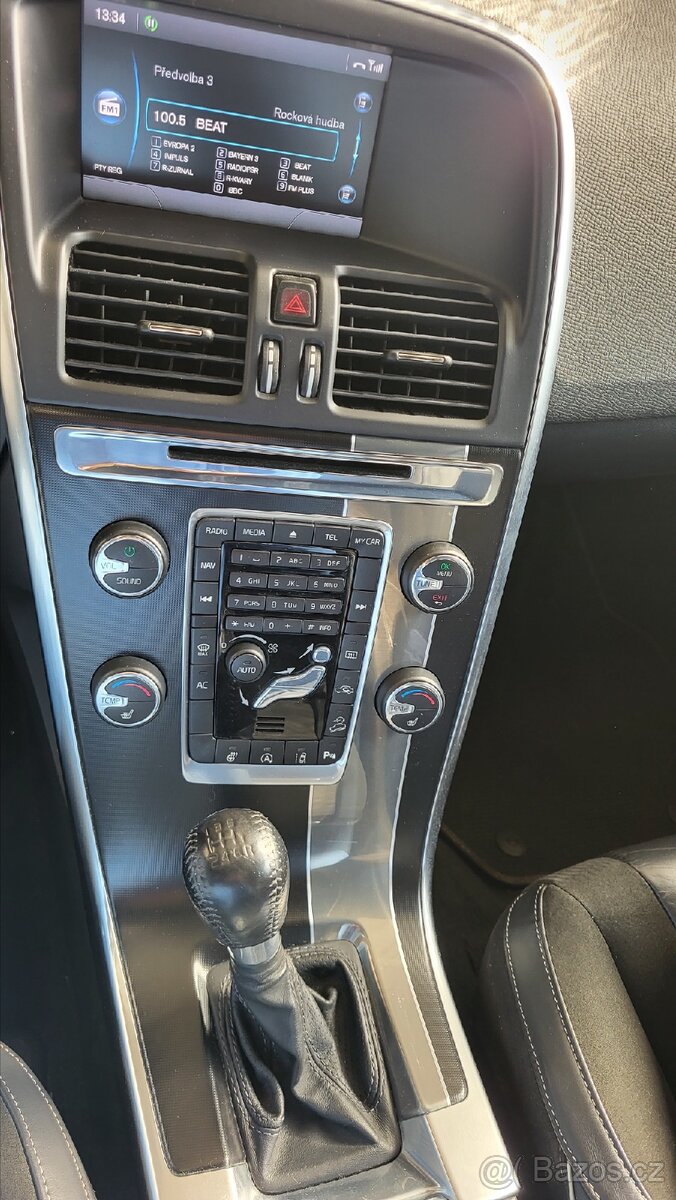 Volvo XC60 R-Design D5/2,4L 158KW - 9