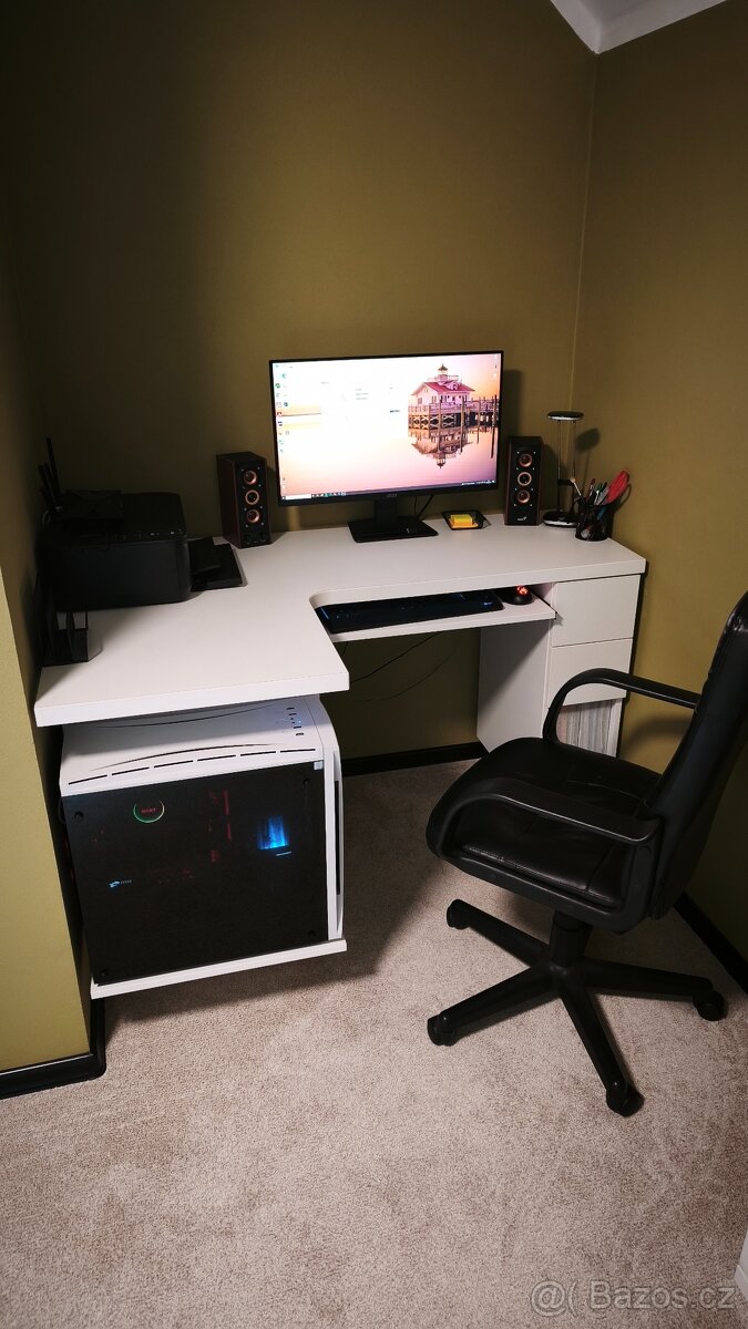 Rohovy PC stul ( jde i do prostoru) - 9