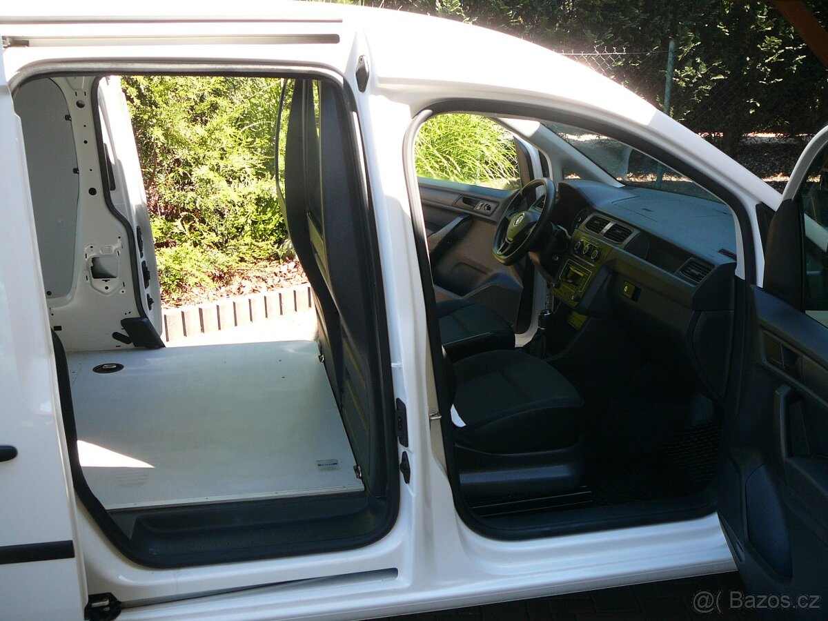 VW CADDY MAXI 2.0 TDI 103KW KLIMA VYH.SEDAD PARKTRONIC TAŽNÉ - 9