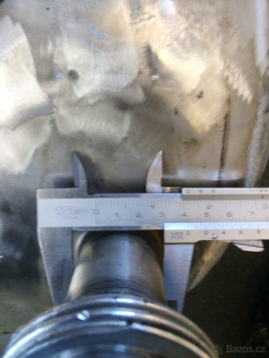 Nerezová INOX nádoba s lemem, výpustní dírou a přírubou. - 9