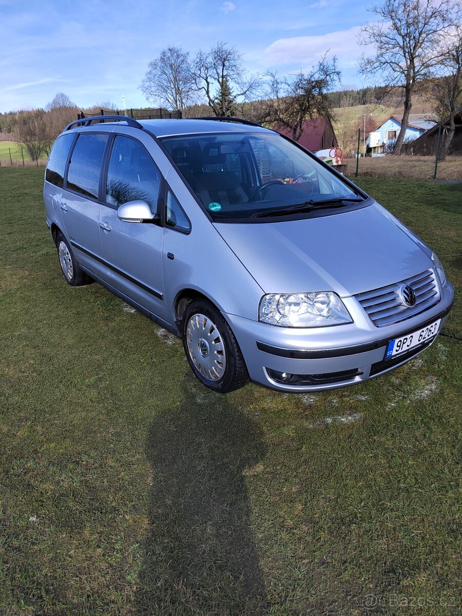 Prodám VW Sharan 2.0.tdi v2009 - 9