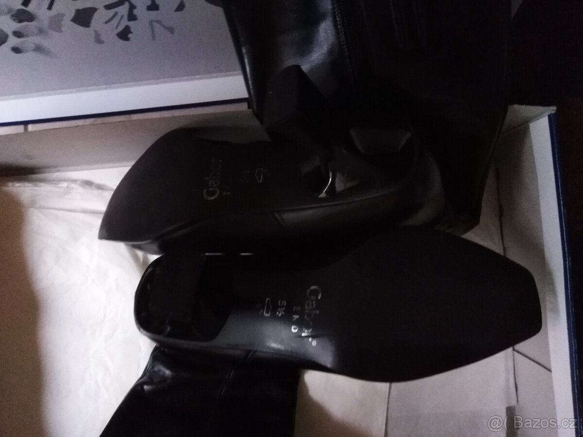 Různé zachovalé boty - 9