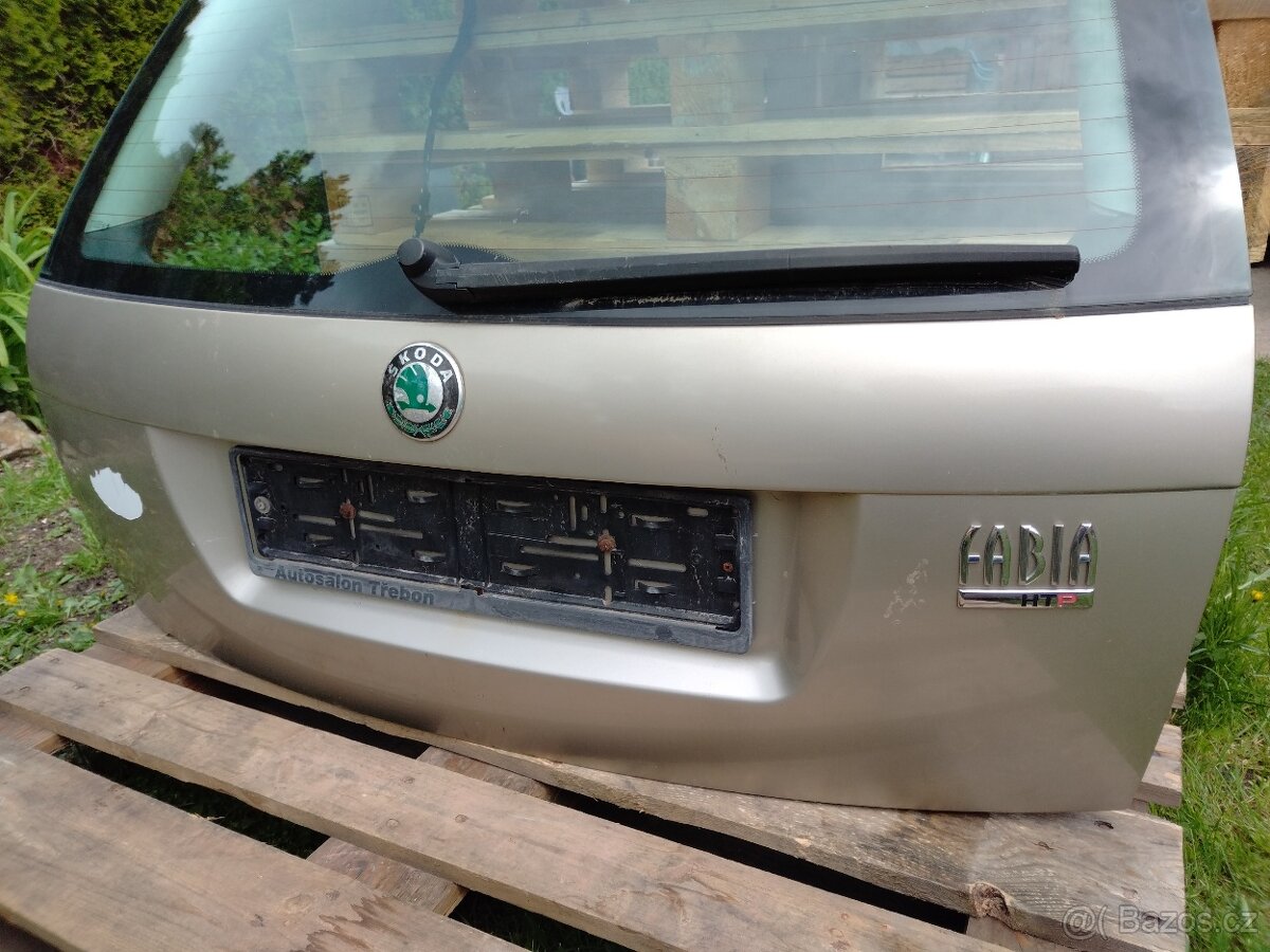 Fabia kombi dveře kufru - 9