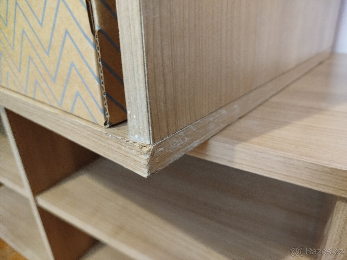 Psací stůl, komoda, dva stolky- regály - 9