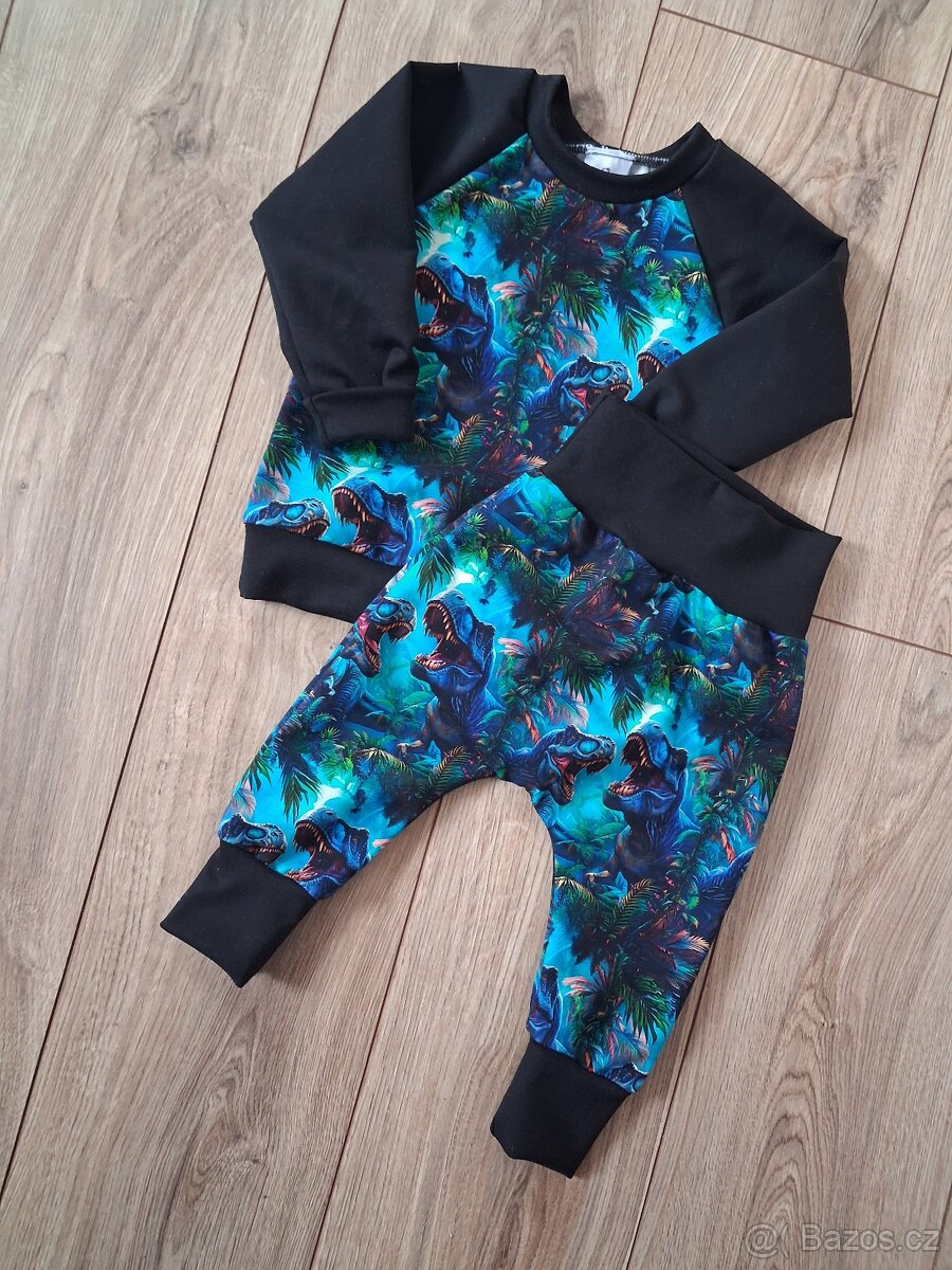 Handmade tepláky a mikiny - 9