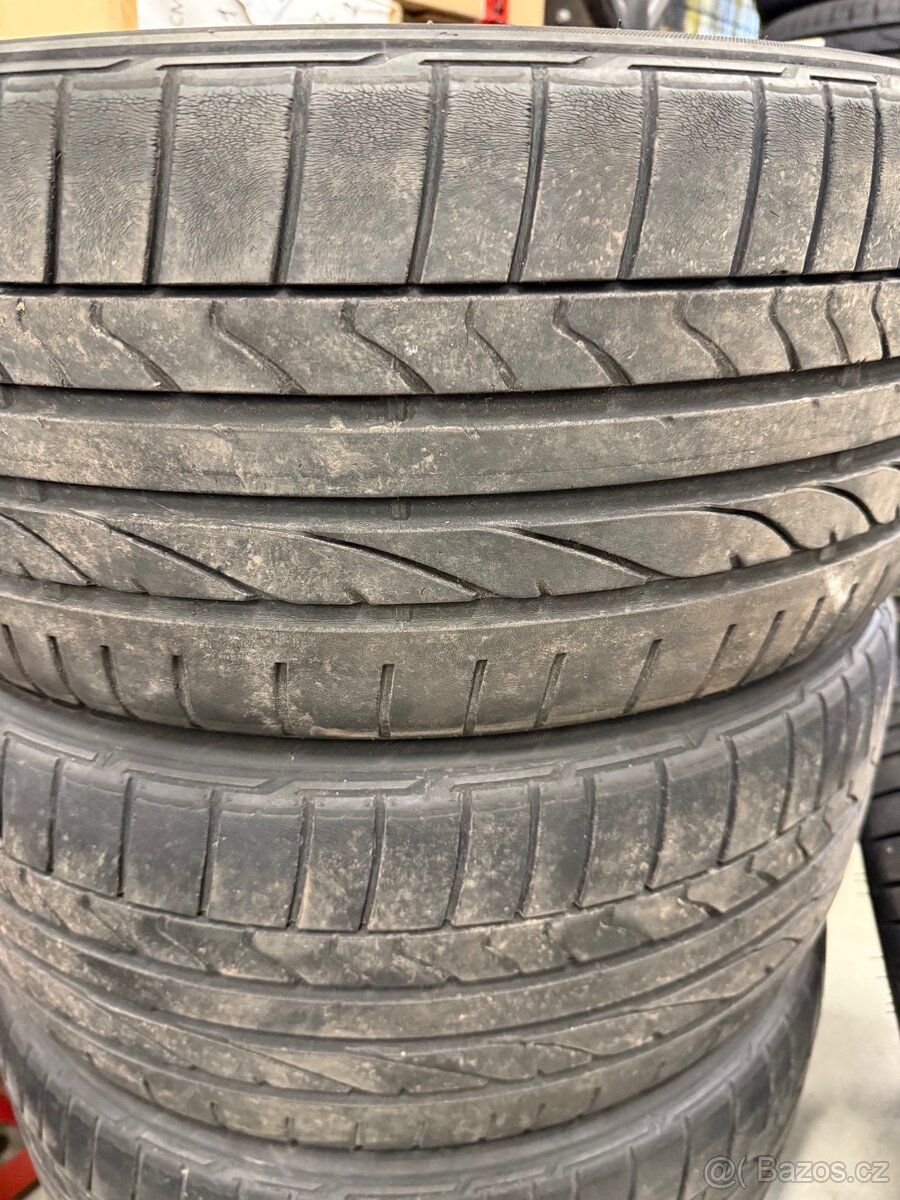 Pneumatiky Bridgestone 215/40 r17 - 9