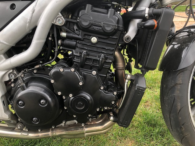 Triumph speed Triple 955I - 9