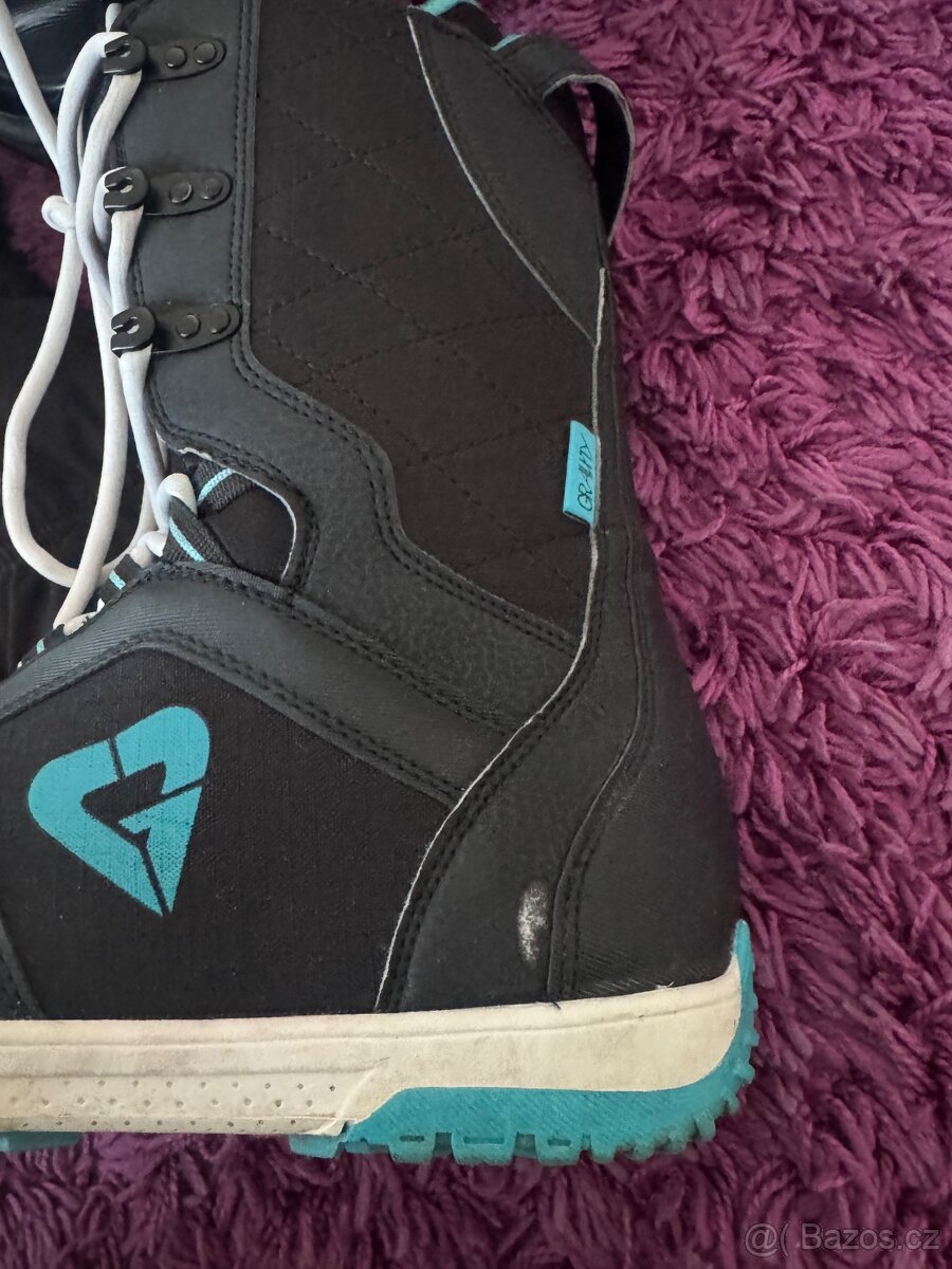Snowboardové boty Gravity vel. 39,5 - 9