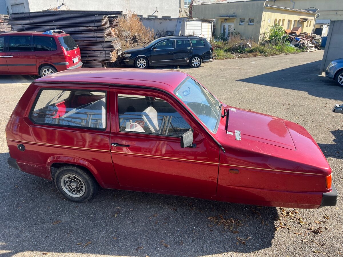 Reliant Robin - 9