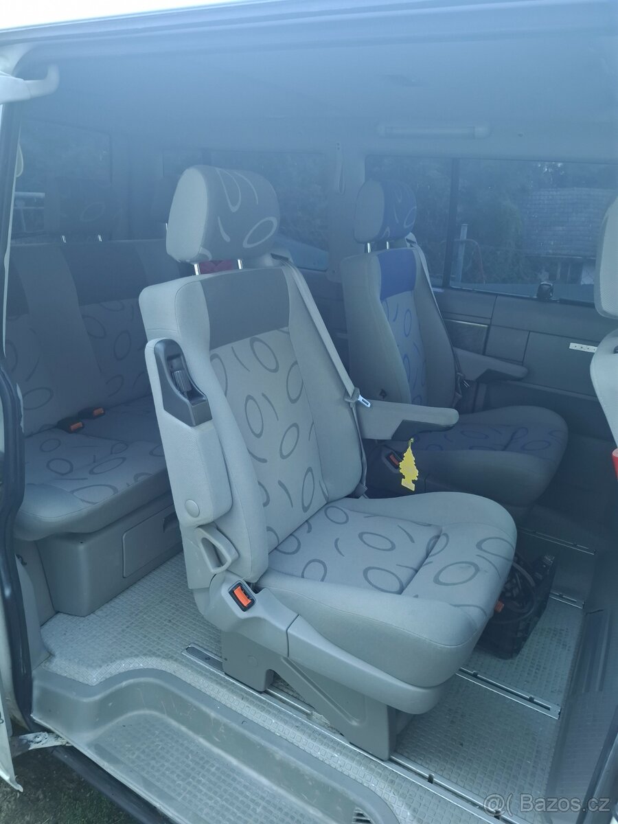 Volkswagen Multivan T4 2.5 TDi 111kW - 9