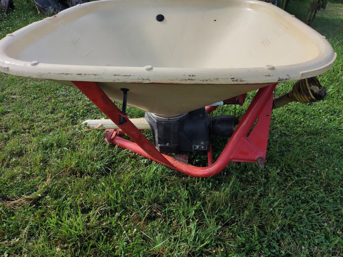 Rozmetadlo průmyslových hnojiv Vicon - 9