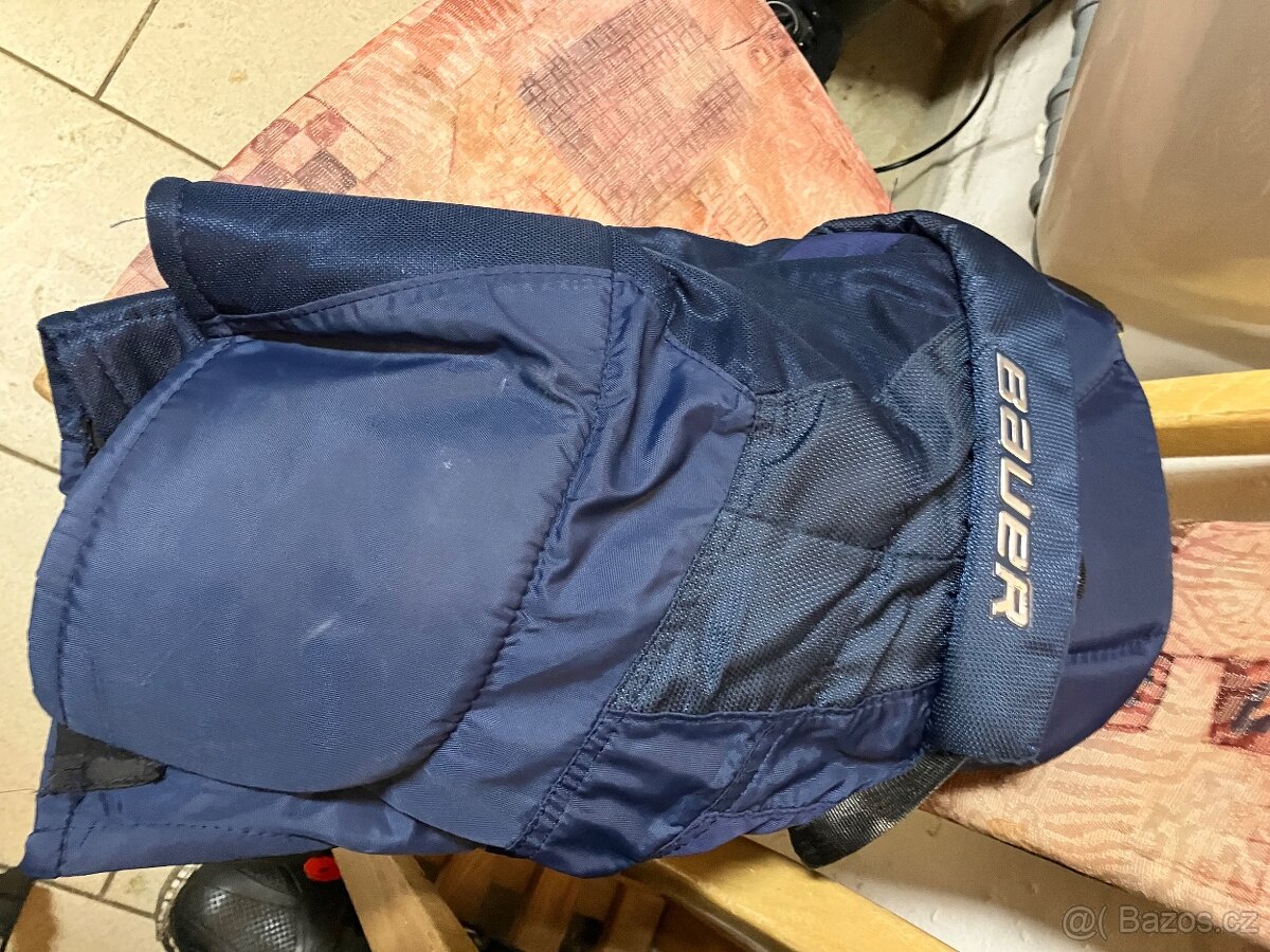 Hokejová výzbroj - 9