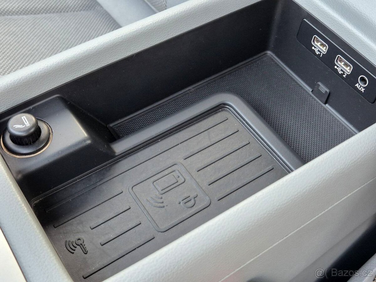 Audi A4 B9 2.0 TDi, DSG, Virtual, servis Audi - 9