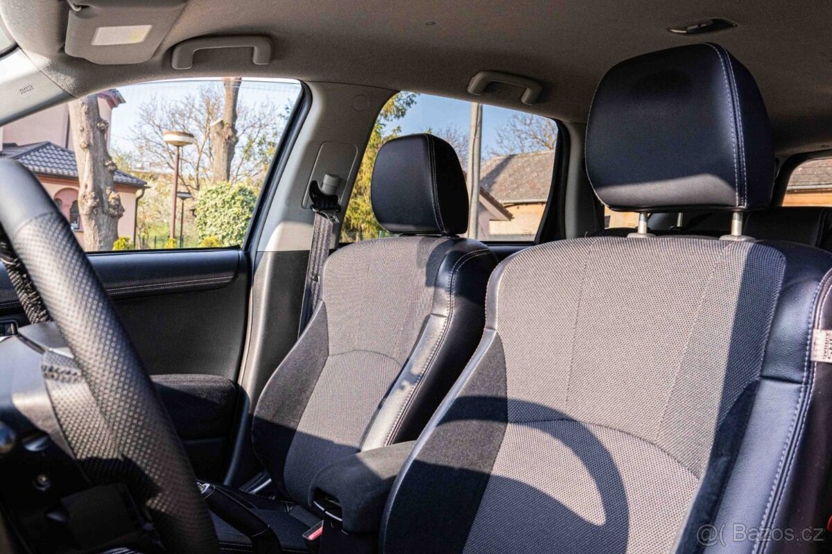 Mitsubishi Outlander 2.2 DI-D - 9