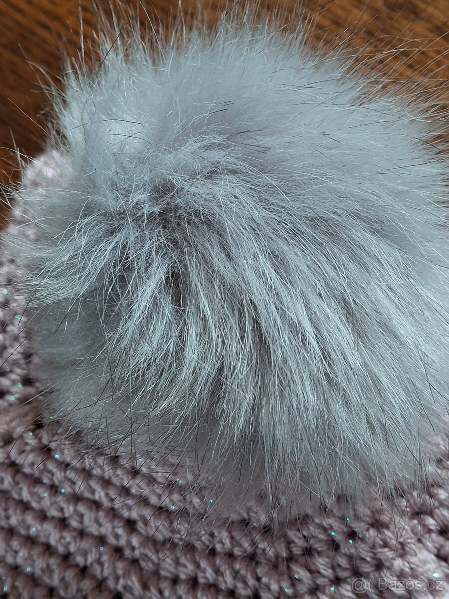 Háčkovaný set dvou čepic a nákrčníku - 9