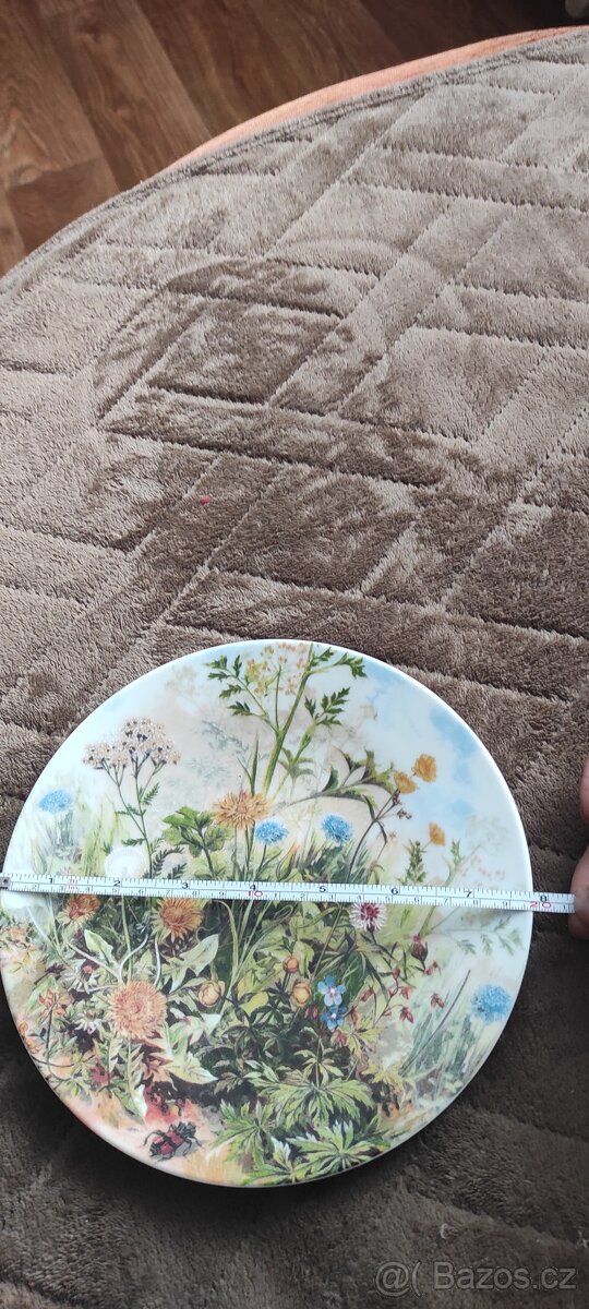 Talíře - 9