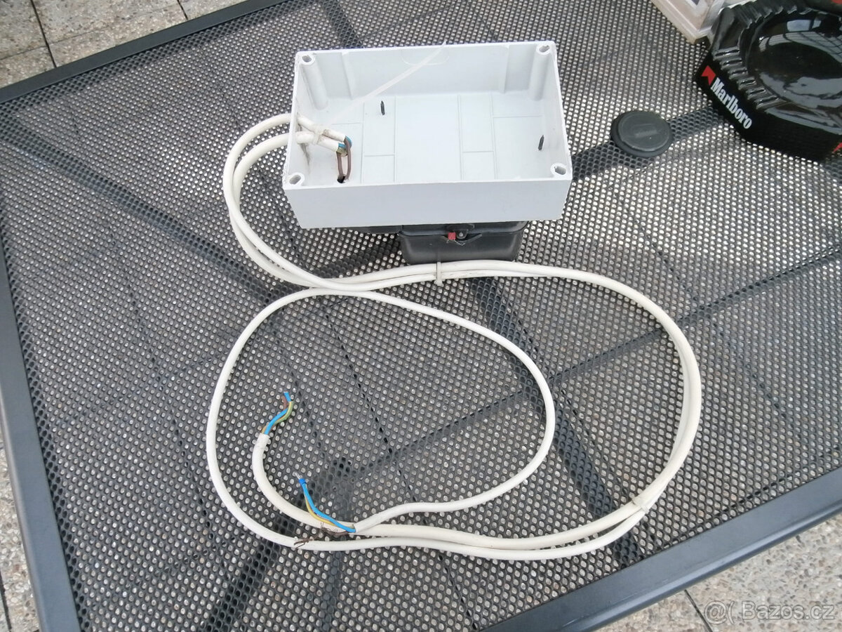 Elektroměr, podružné měření, elektrické hodiny za 400 kč - 9