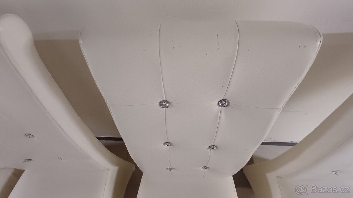 skleněný stul ze židlemi - 9