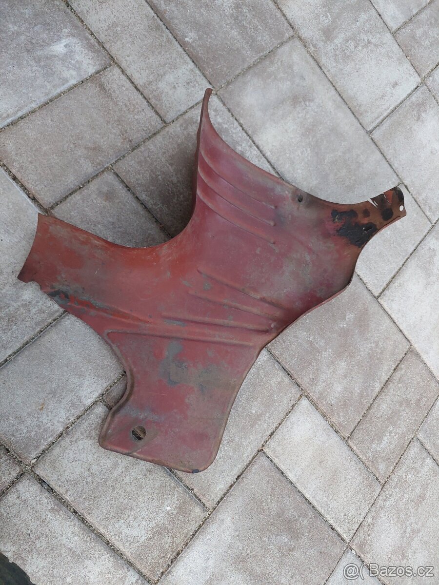 Jawa 550 pařez - podsedlovy plech - 9