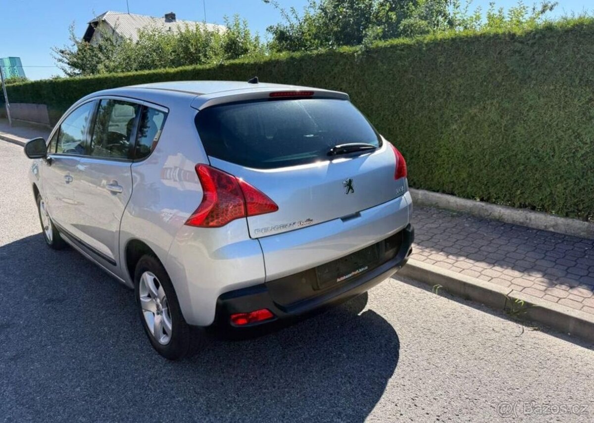 Peugeot 3008 1,6 HDi jízdní režimy klima nafta - 9