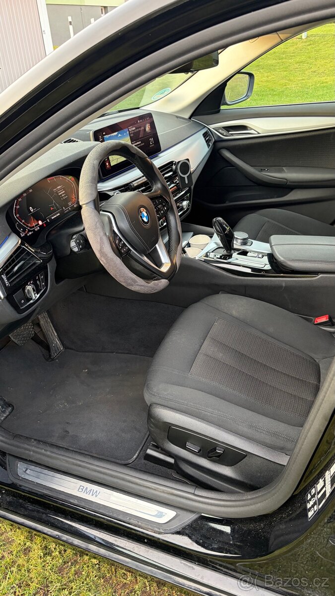 BMW 530Dxd mild hybrid rv. 11.2021 210 kw - 9