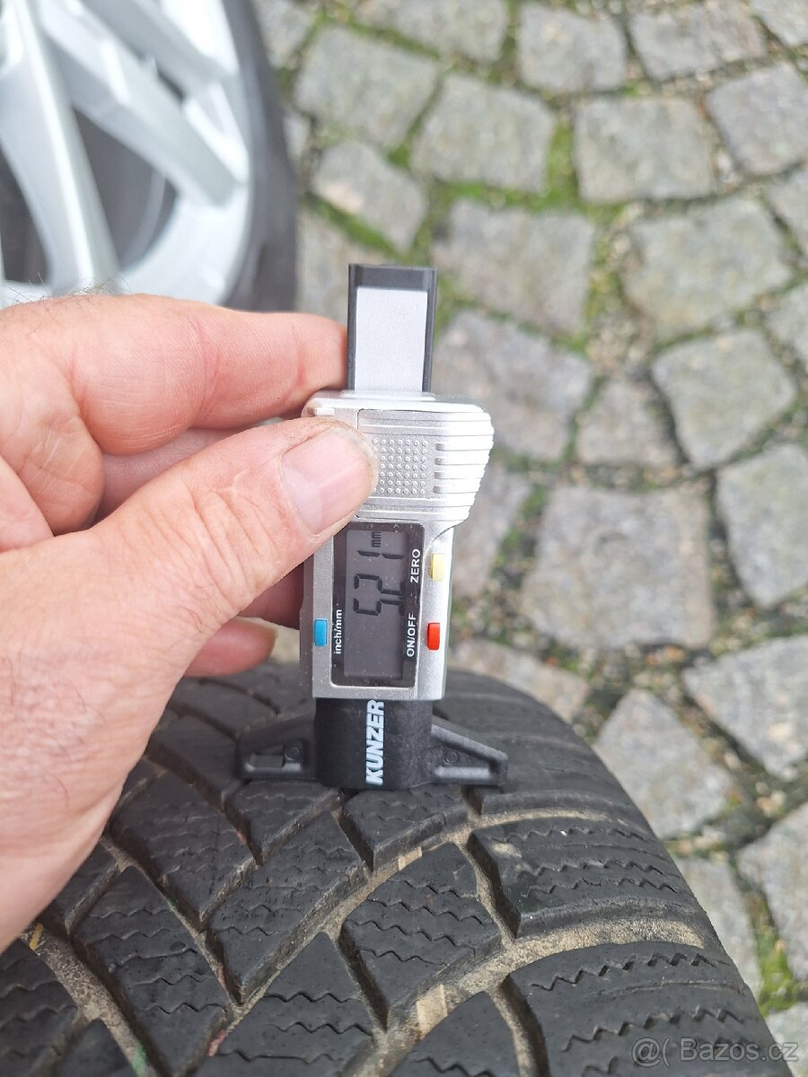 4 ks alu originál Audi A3. - 9