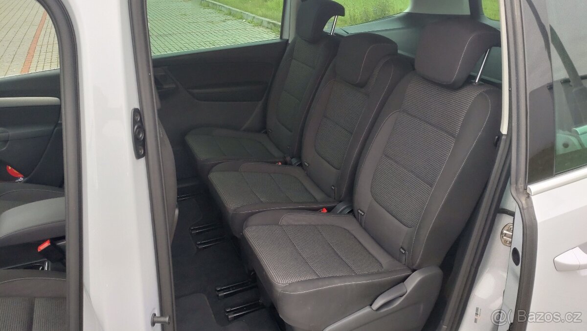 VW Sharan 2,0 TDi 4x4 DSG7 135 kW 2018 xenon, WEBASTO - 9