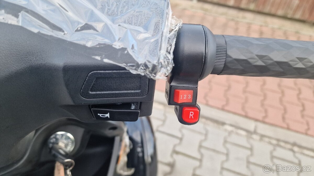 Elektrický čtyřkolový skútr 4GO,500 W 60 V 25 km/h černá nep - 9