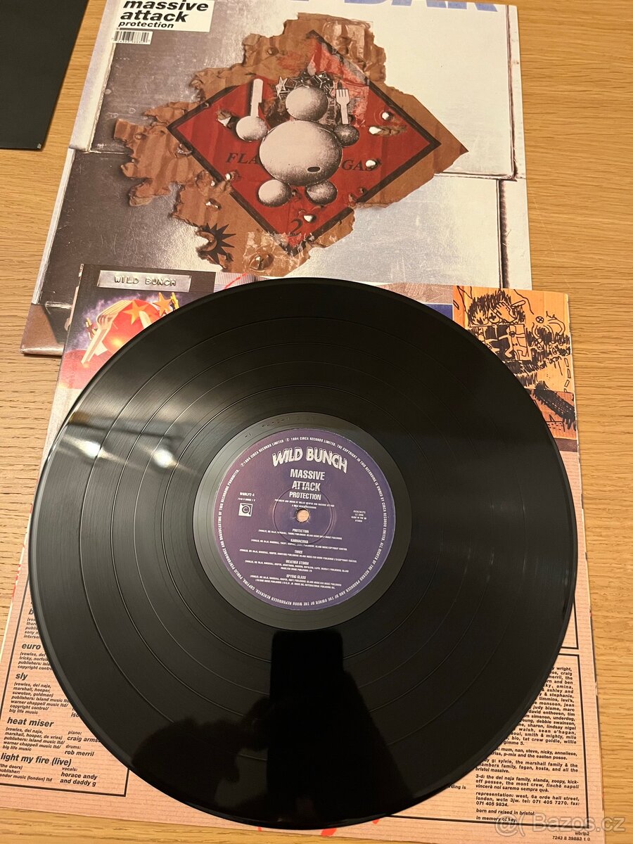 Massive Attack – Protection - 9